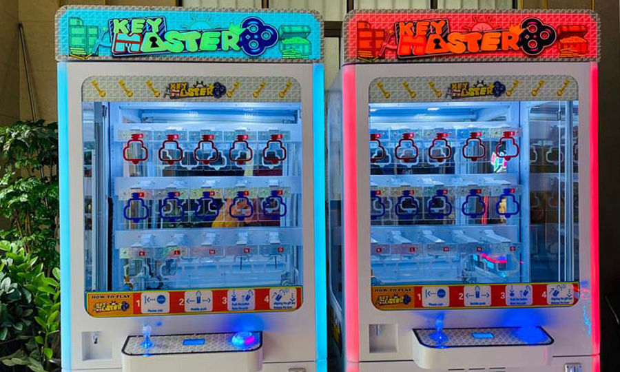 KeyMaster Prize Machine High-Security Arcade Gift Merchant Ultimate Key Push Arcade Machine for High-Value Prizes