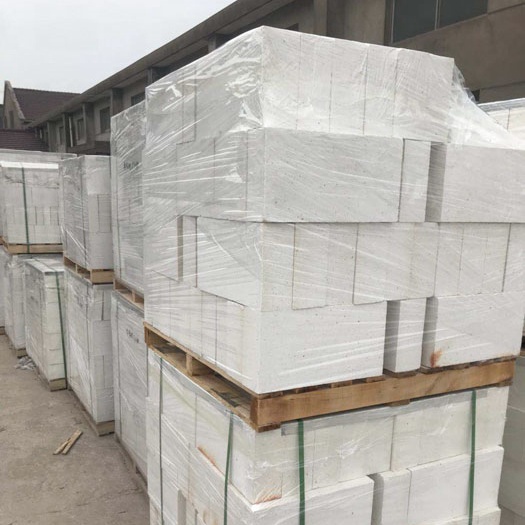 International Standard SiC Content Fireproof Insulating Fire Brick for Furnace Lining