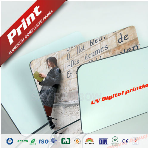 China 2-4mm High Glossy Aluminium Composite Panel For Signboards / Display Platform factory