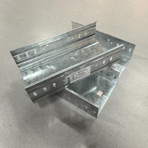 China 100mm Perforated Metal Cable Tray / Durability Galvanized Slotted Cable Tray factory