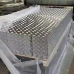 Chequered Tread Aluminum Diamond Compass Pattern Sheet 1100 6004 5052 Plate Anti