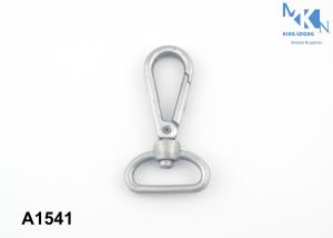 China Silk Screen Color Bag Metal Buckle Hook Stable Structure 60*25.5mm factory