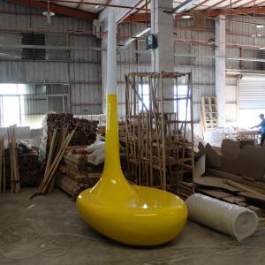 China Hotel mall deco egg special shape multi-color fiberglass resting chair as functional furniture factory