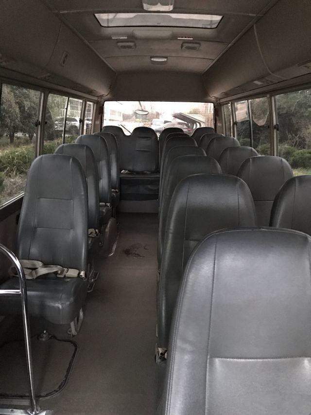 Used Mini Toyota Coaster Bus 3TR Gasoline Engine 23-30seats Euro IV
