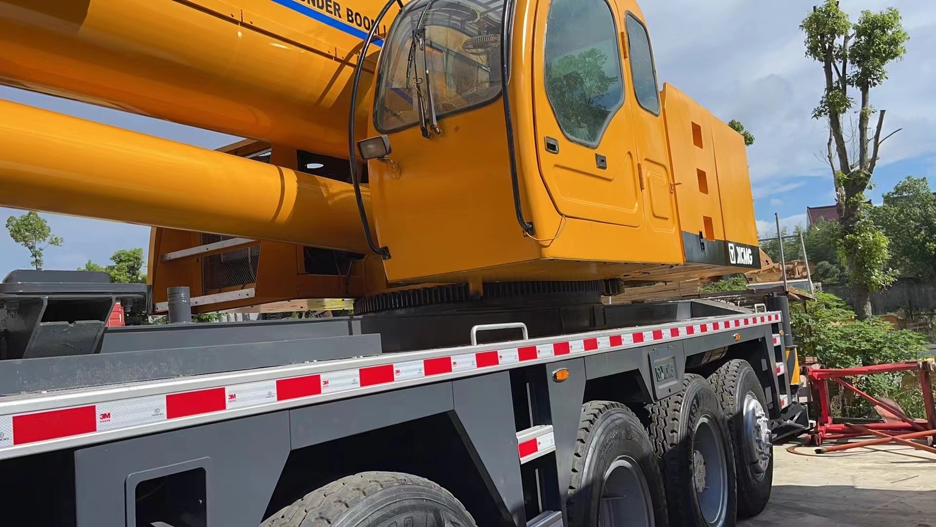 Chinese XCMG Crane QY100K 100 Ton Used Truck Cranes
