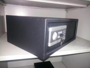 China Wall Mounted Electronic Gun Safe LEXAM LG-508 Strong Quality Prevent Stealing factory