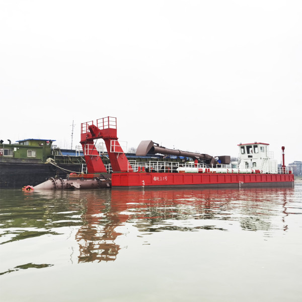 Powerful Diesel Engine Cutter Head River Dredger With Square Shape Up To 3000m
