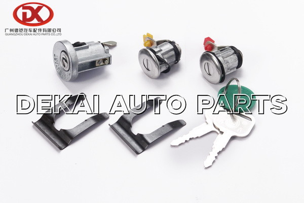 WW100002 ISUZU Body Parts Door Lock Set 9-297035293-0 8-97035293-0