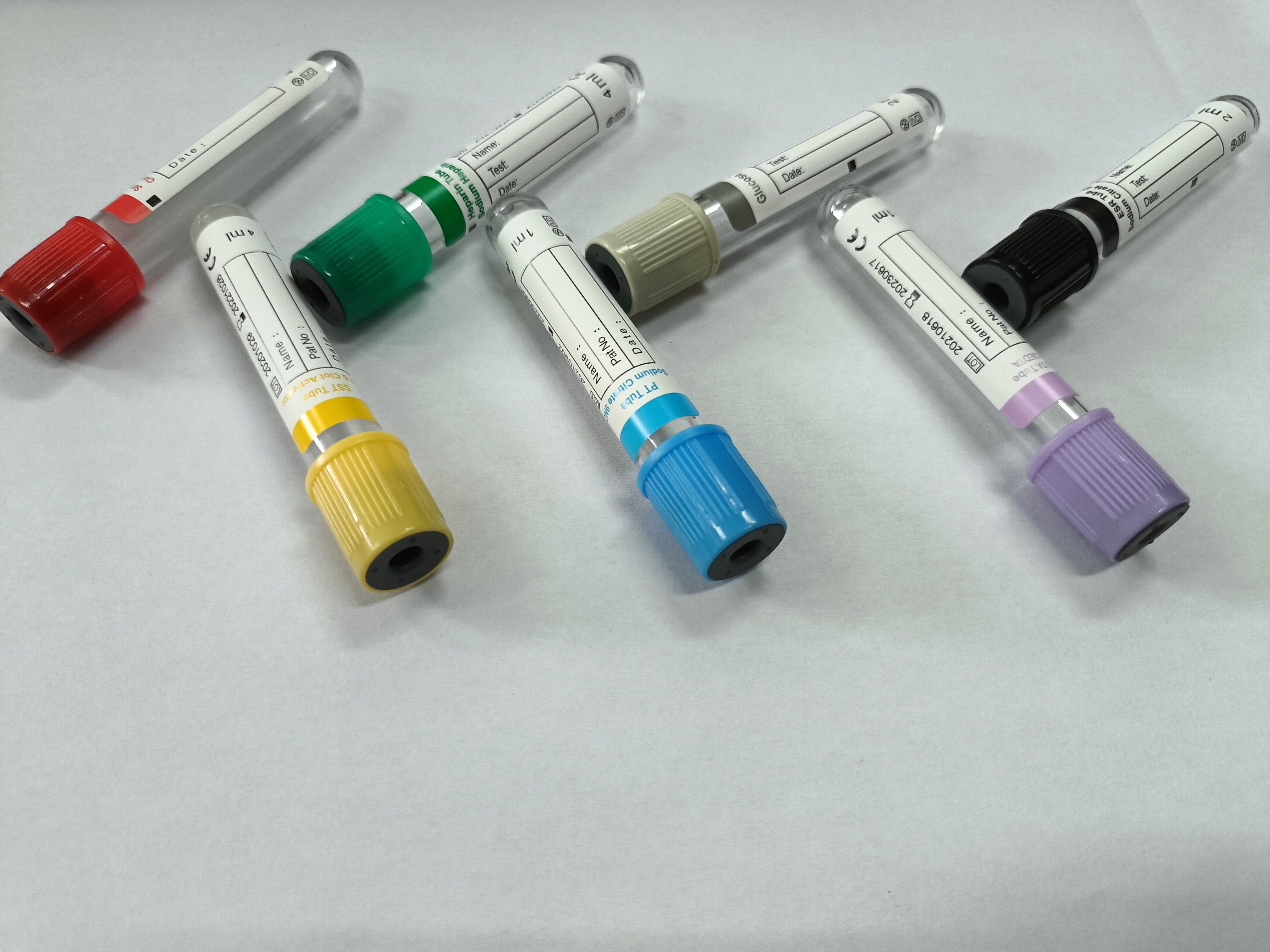 Free Samples Vacuum Blood Collection Tubes With A Coagulant Clot Activator