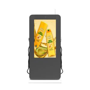 China Custom Outdoor 55'' Digital Signage Charging Station With Long Lifespan factory