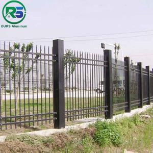 China Pre Assembled Classic Spear Top Contemporary Aluminum Fence Black Customized Size factory