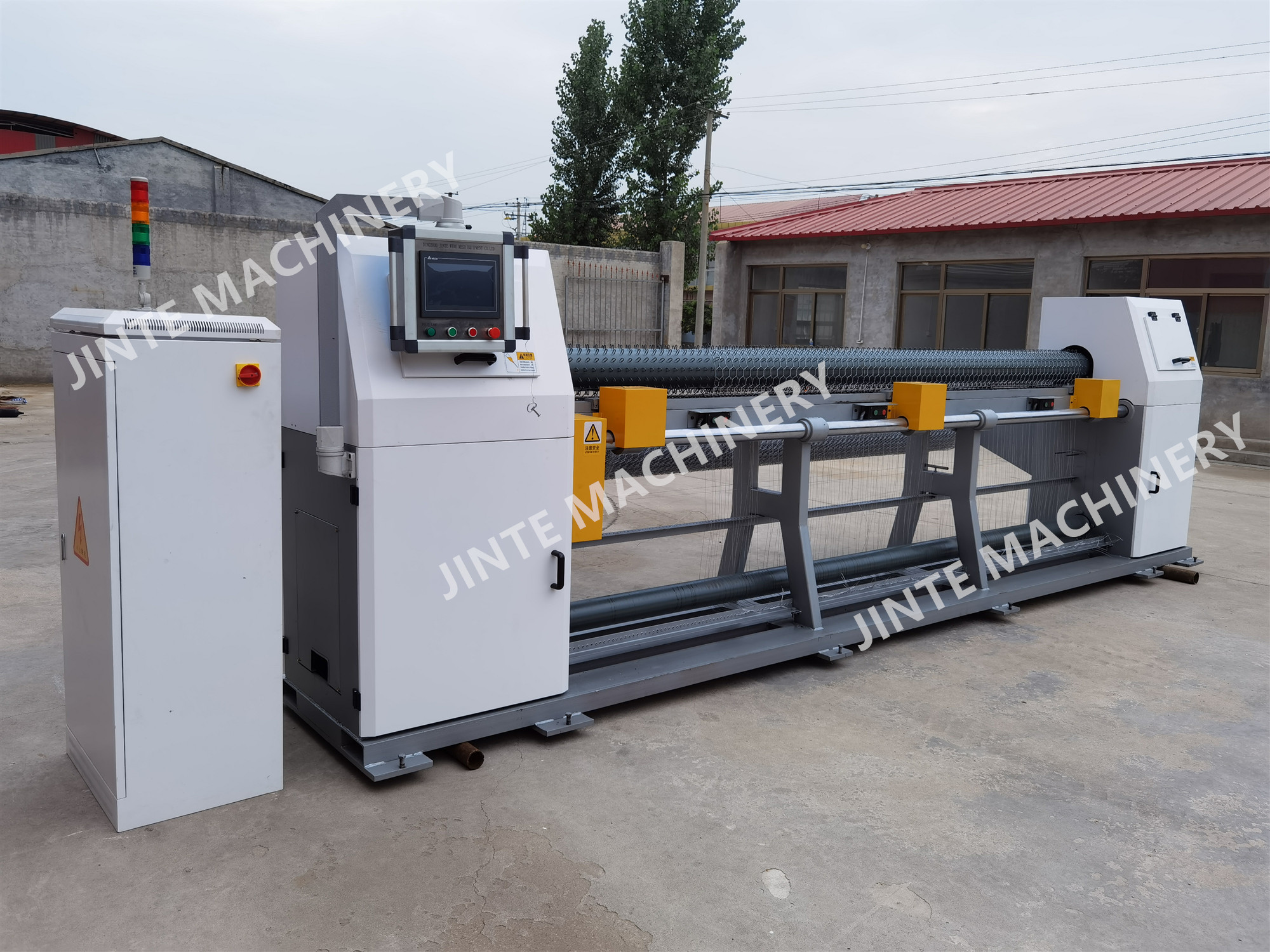 2600mm Galvanized Steel 3.0kw 2.0m Chicken Wire Mesh Machine