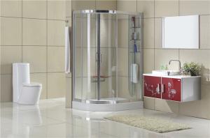 China 6 / 8 mm Clear Tempered Glass D Shaped Shower Screens Shelf Aluminum Alloy For Home factory
