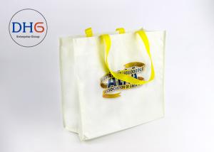 China Multi Color Non Woven Tote Bag , Laminated Non Woven Bag Silk Screen Printing--AA factory