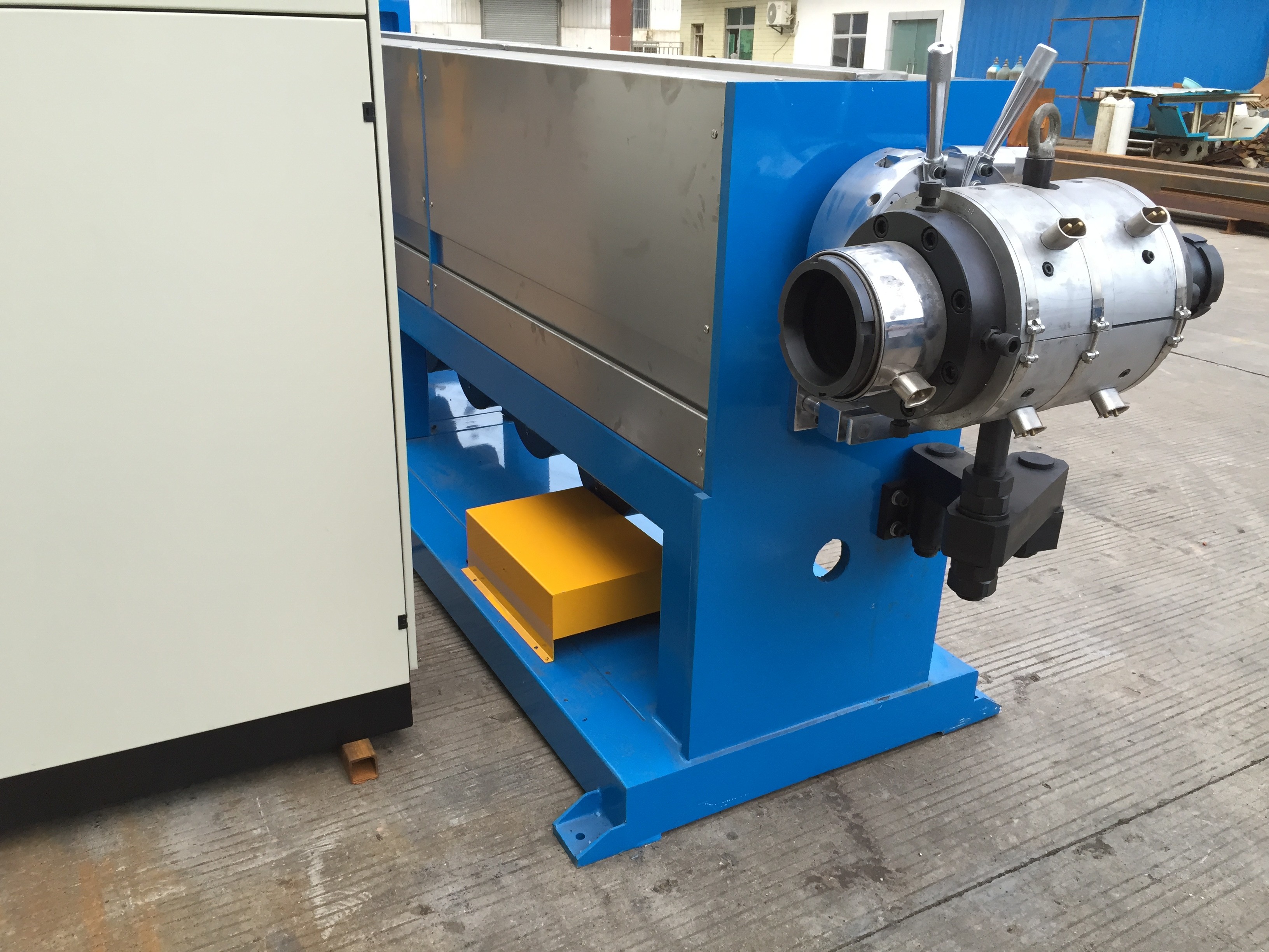 100mm Outdoor Cable Extruder Machine with PLC system Simens Motor