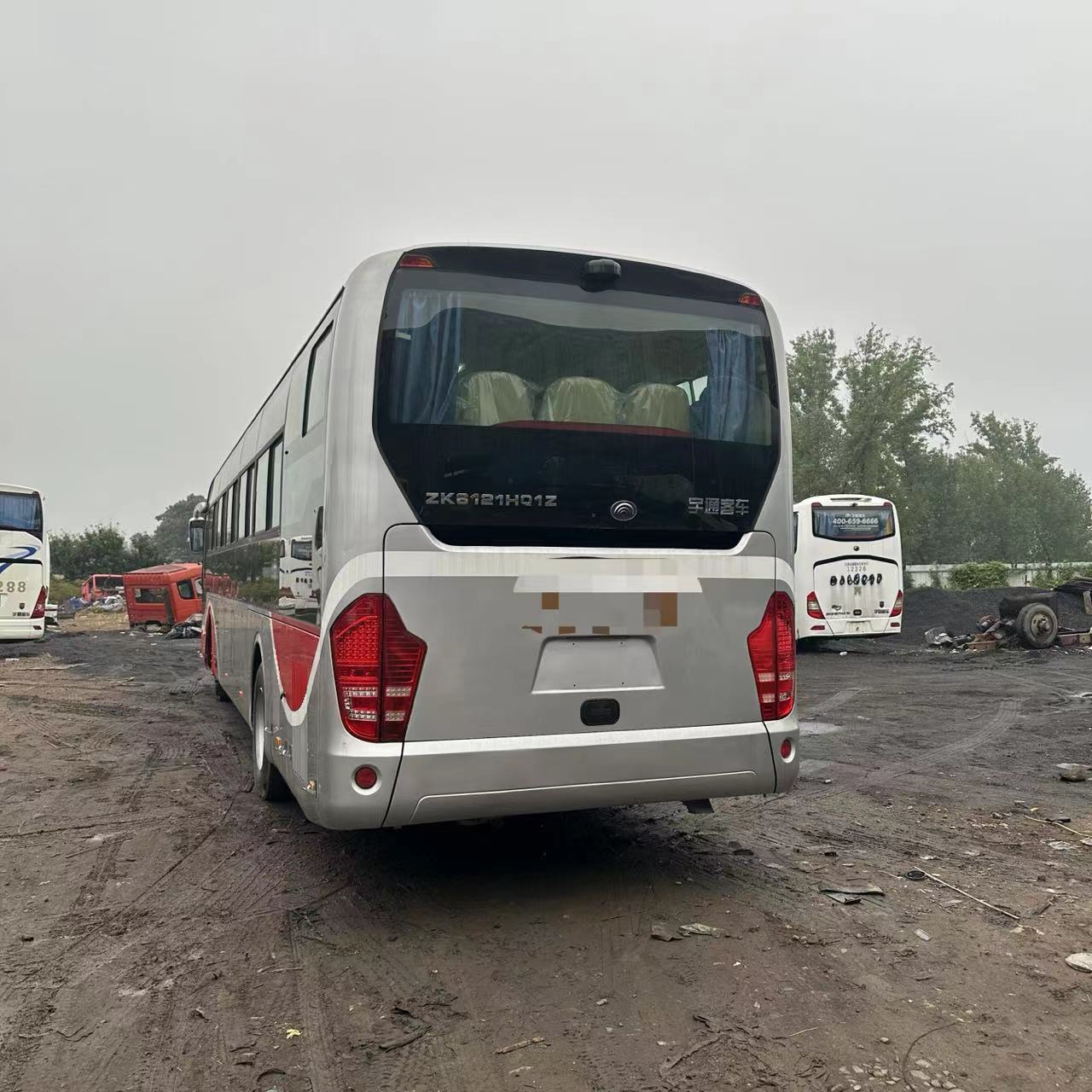 Used Buses of ZK6121 with 55-70 Seat Capacity in Euro 3 Emission Standard