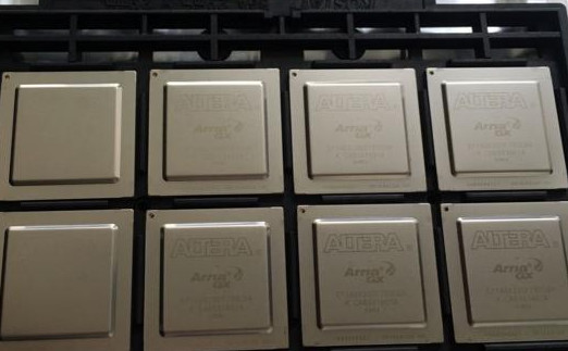 China 10CX150YF780I6G 20nm FPGA Programmable Gate Array Cyclone 10 GX factory