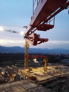 China 380V/50HZ Concrete Placing Boom Floor Or Shaft Climbing factory