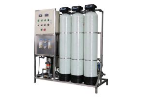 China RO Filtration System Reverse Osmosis Water Treatment Machinery 1000L factory