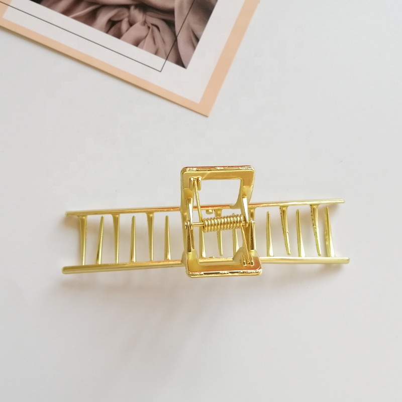 12cm 5 Inch Cute Claw Clips For Hair Hollow Metal Shark Retro Alloy