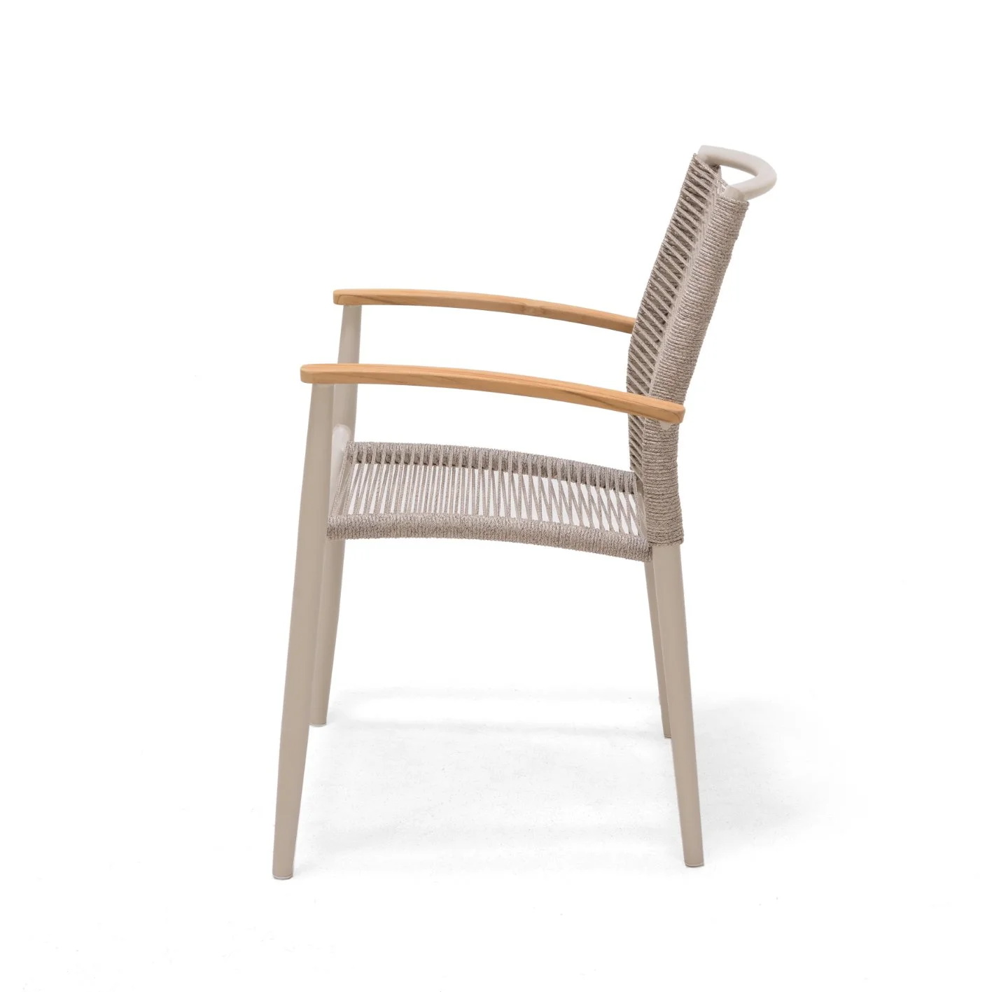 Enjoy Al Fresco Meals with AJUNION Luxury Aluminum Garden Set and Rope Weave Armchair