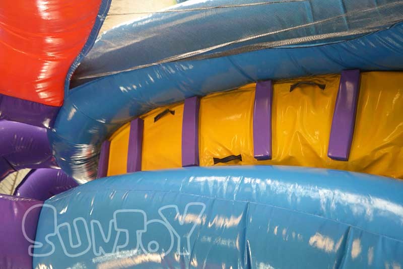 Commercial Inflatable Chase Surround Playground Bouncy Castle Houses Jumping Slide Combo