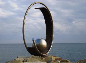 China Modern Geometric Stainless Steel Outdoor Metal Sculpture For Large Garden Decoration factory