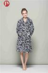 Ladies Sleepwear Soft Bathrobe Pajamas Velvet Nightgown Robe Women Coral Fleece
