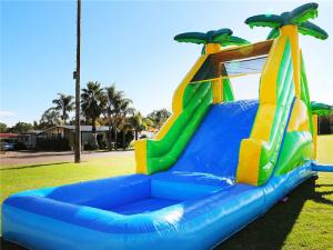 China Customzied 0.55mm PVC Inflatable Floating Slide With Swimming Pool factory