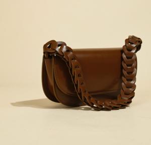 China Twisted Woven PU Shoulder Bag 5cm 13cm Black Leather Baguette Bag factory