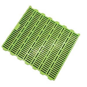 China PP Material 60cm Plastic Slatted Floor For Pigs Livestock Fram factory