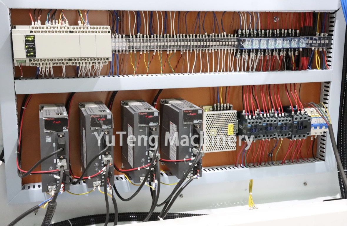 Computerized Automatic Home Textile Fabic Fillet Cutting Machine