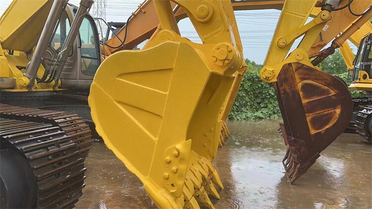 Second Hand Komatsu PC450-8 Crawler Excavator with Cummins Engine and 861 Working Hours