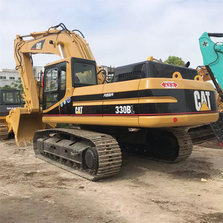 30 Ton Used CAT 330B Excavator Good Condition Earth-Moving Machinery with 165.5 KW Power