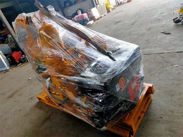 Diesel Engine 18 HP Power Borehole Drilling Machine For Water Well Core Engineering