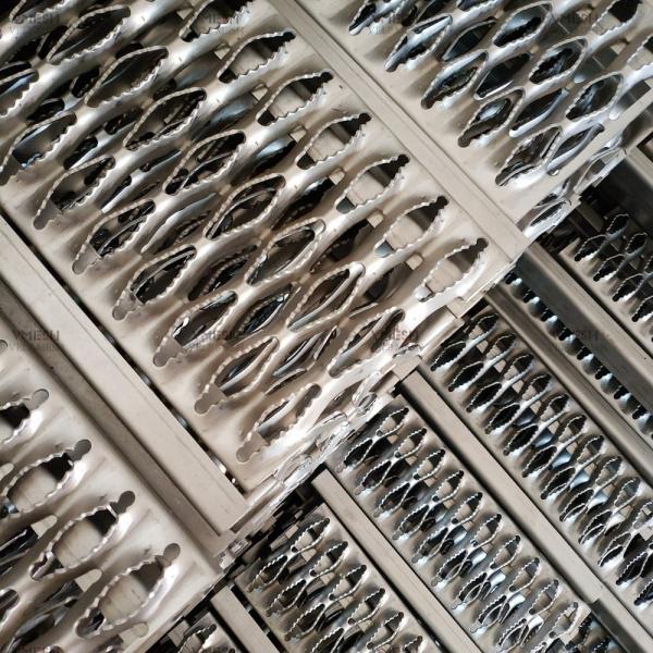 Thickness 2.0-4.0mm Grip Strut Plank Grating Diamond Plank Grating Slip