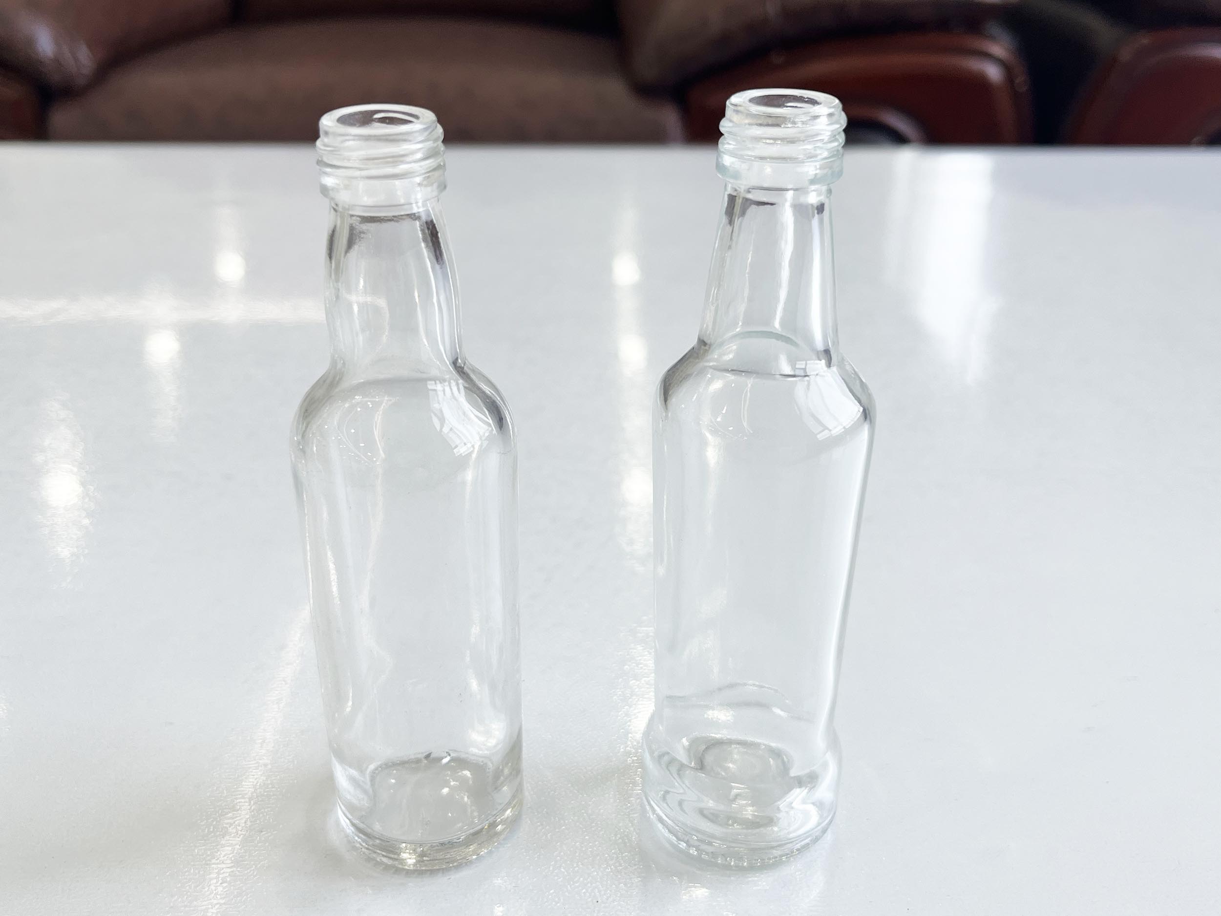 Clear Sealing Type Cork Empty 30ml 50ml 100ml Liquor Bottles for Ice Wine Clear Glass