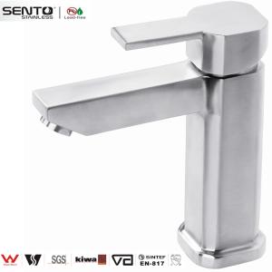 China New designe basin faucet round square shape factory
