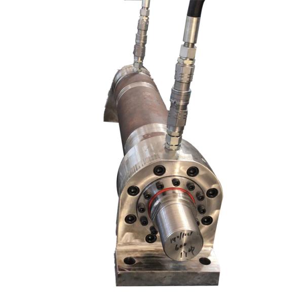 Install the V-shaped Combination FPM Seal on the Hydraulic Cylinder Base of the Connecting Head Booster