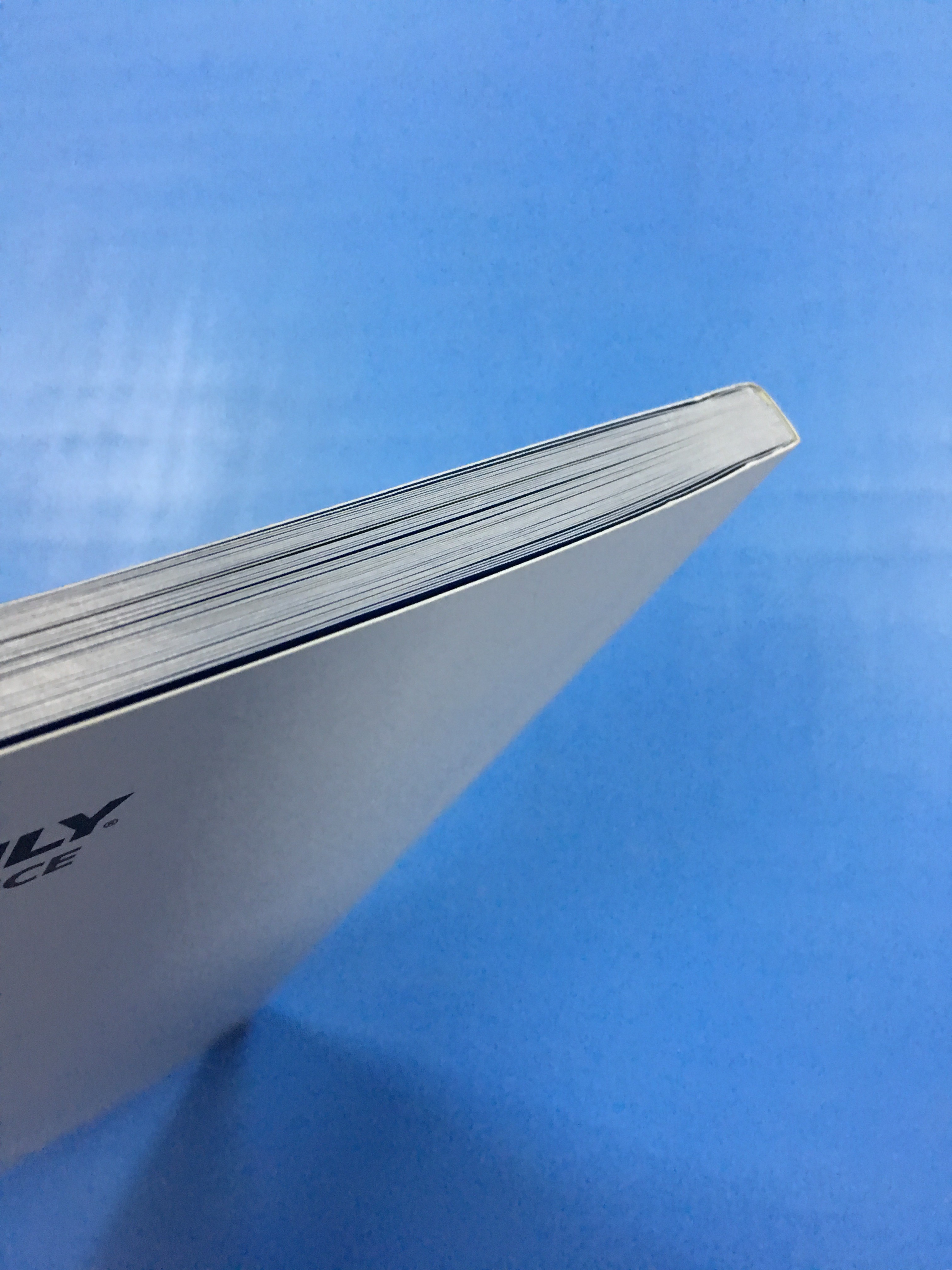 Softcover With Perfect Binding Custom Magazine Printing With Varnishing Inside Pages