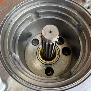 China R210-9 R220-9 Excavator Gear Parts , Final Drive Gearbox 39Q6-42100 factory
