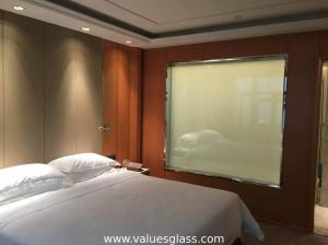 China Flat Shaped Switchable Smart Glass , Smart PDLC Glass 5+5mm 6+6mm Thickness factory