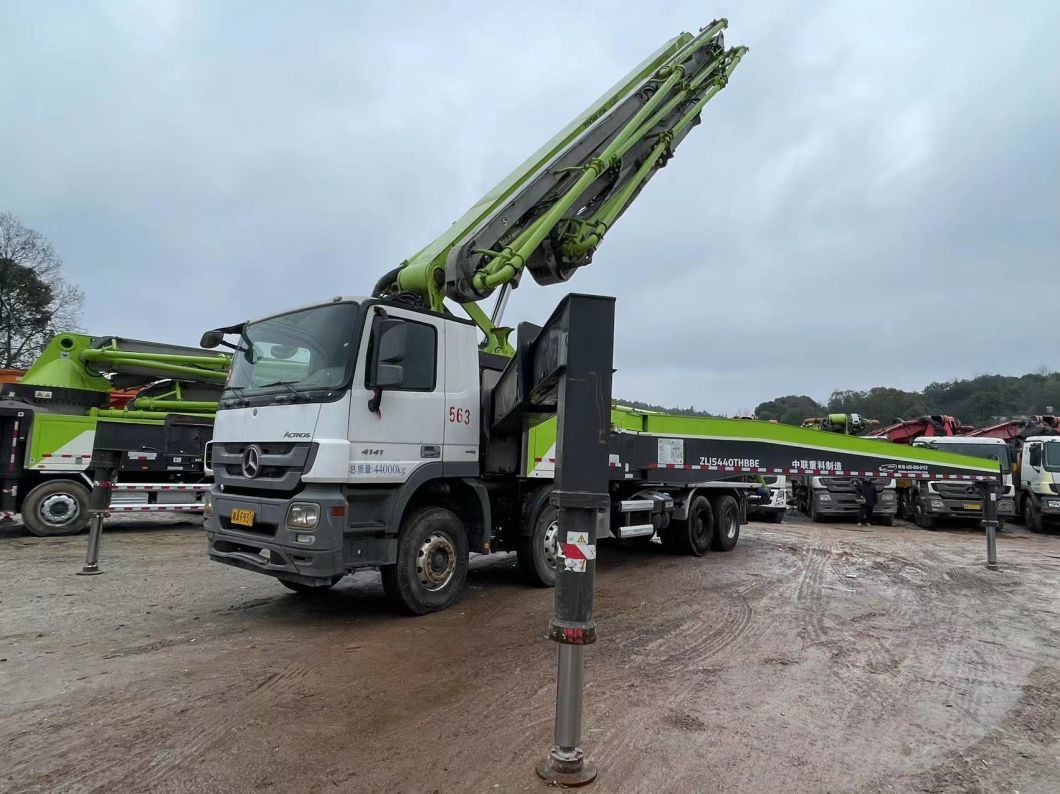 Factory Low Price Zoomlion 2018 Concrete Pump with Benz Chassis Changsha Pump Truck