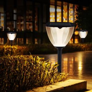 China Waterproof IP65 aluminum material Solar Outdoor Garden Courtyard Stigma Light Solar Powered Lamp for Landscape factory