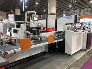 China Safety Cardboard Box Manufacturing Machine Visual Manipulator Positioning factory