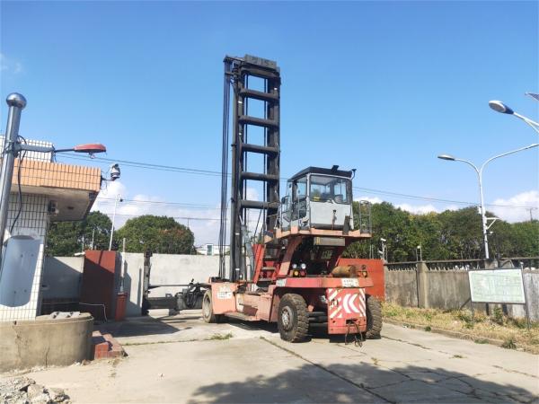 China                  Used Container Stacker Reclaimer Machine, Secondhand Lift Stacker Equipment on Sale              factory