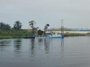 China Diesel 1800m3/H Gold River Dredger 15m Hydraulic Driven factory