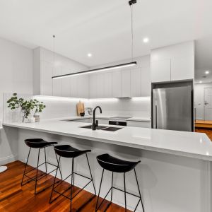 Customized U Shape PVC Kitchen Cabinet White For House