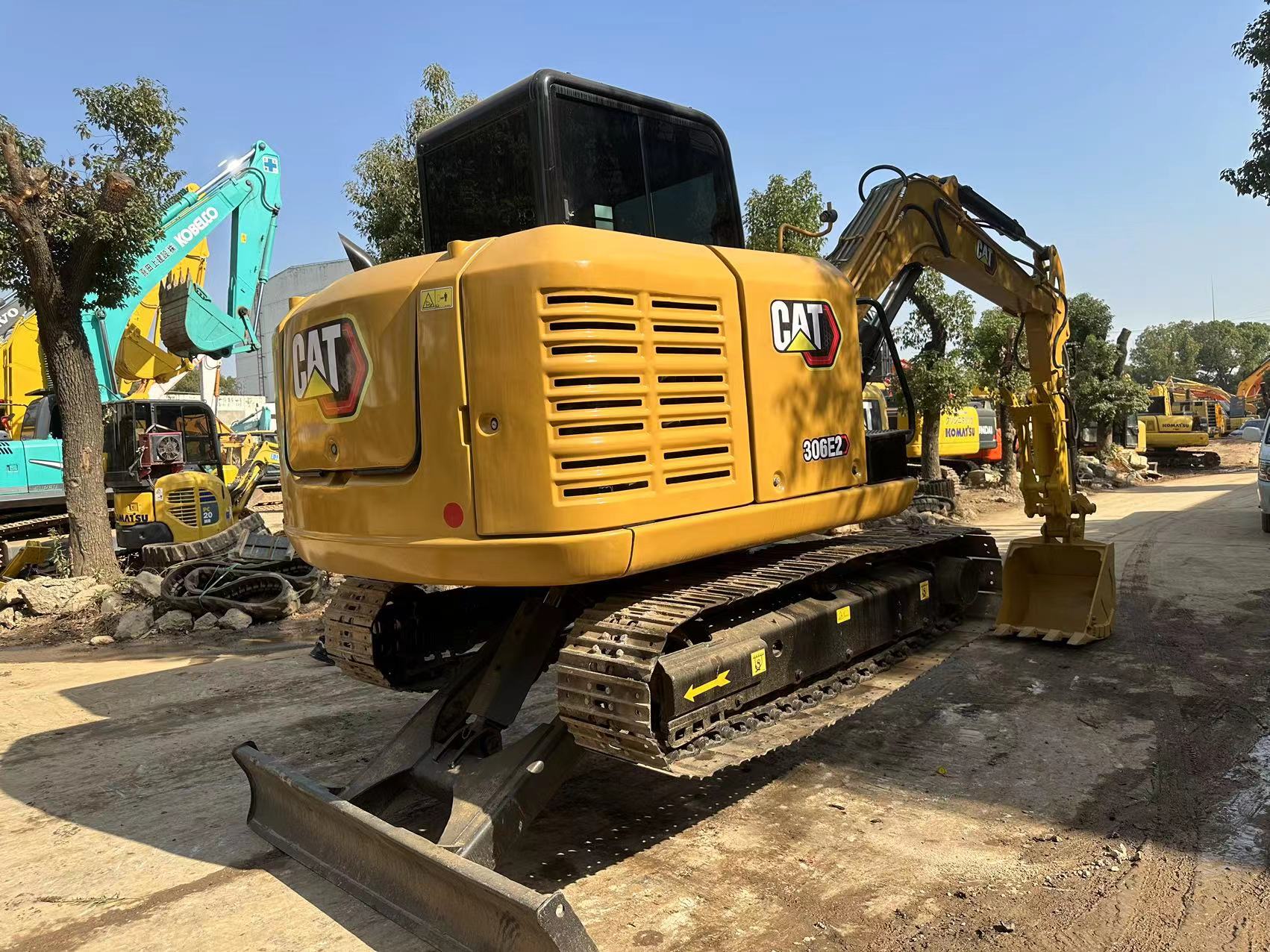 Original Japan Caterpillar Cat 306E Excavator 6 Ton Mini Digger with Hydraulic Valve