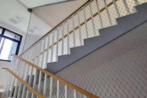 China High Strength Wire Rope Netting 2.0mm Stainless Steel Cable Mesh factory